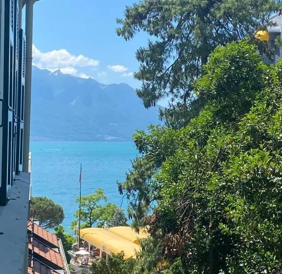 マウンテンビュースタンダードルーム, Chambre Double Vue Lac Montreux Centre