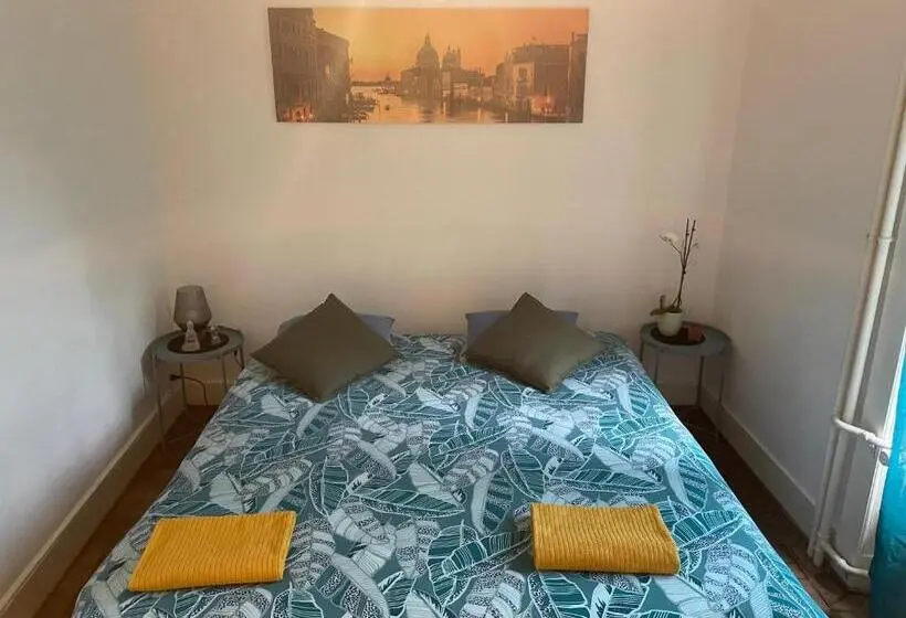 マウンテンビュースタンダードルーム, Chambre Double Vue Lac Montreux Centre