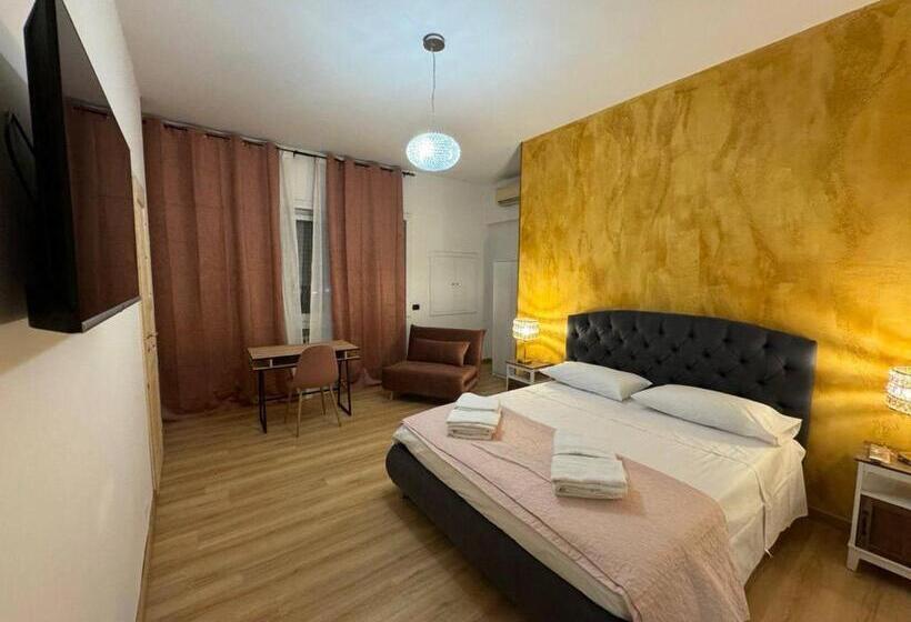 חדר אקונומי לשלושה, Il Pontefice Luxury