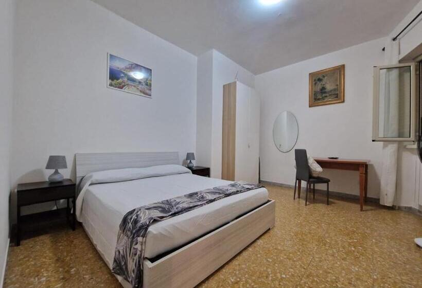 اتاق اکونومی, Corneliaguesthouse