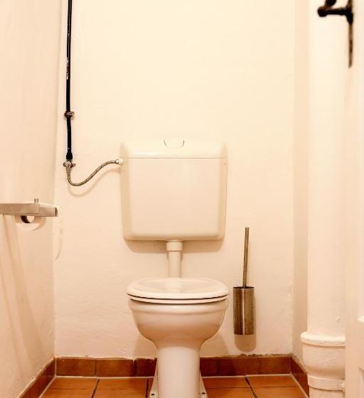 四人标准间, Goldenes Schiff