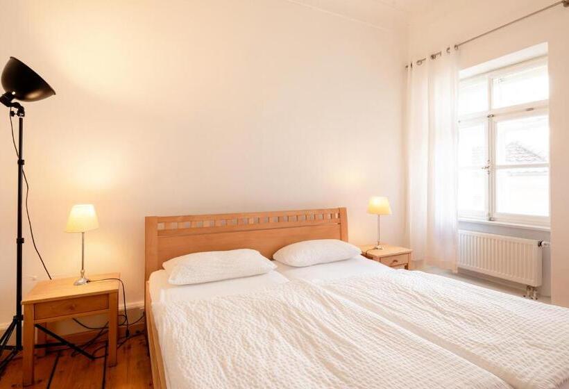 标准间, Goldenes Schiff