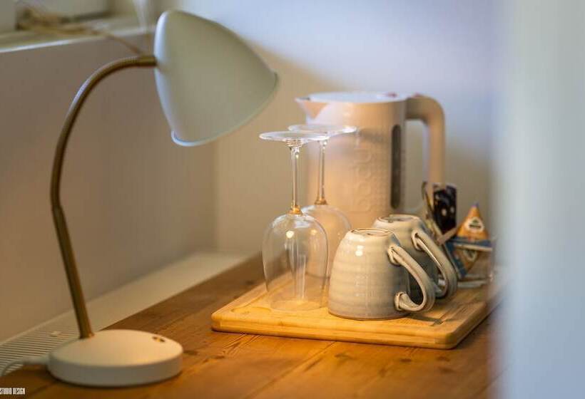 غرفة أساسية, Liseleje Bade