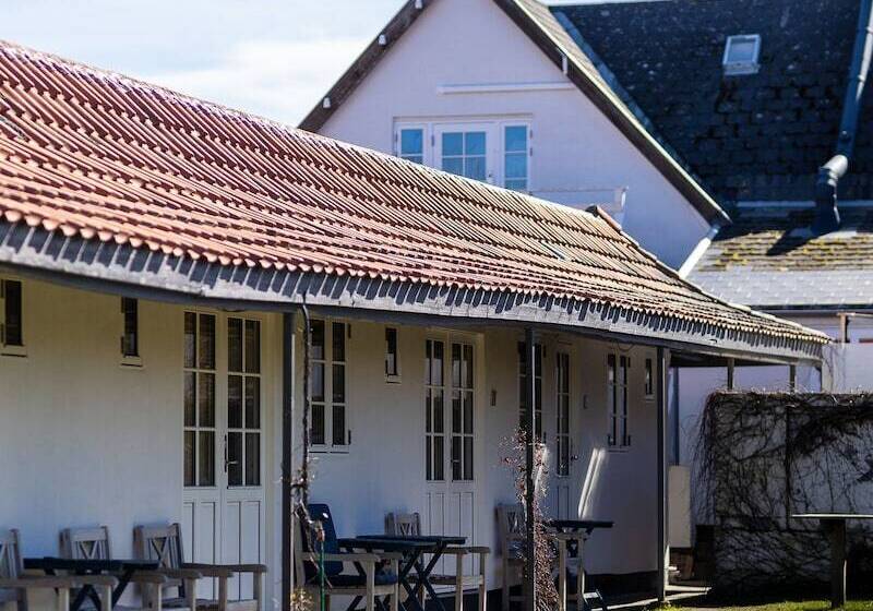 غرفة أساسية, Liseleje Bade