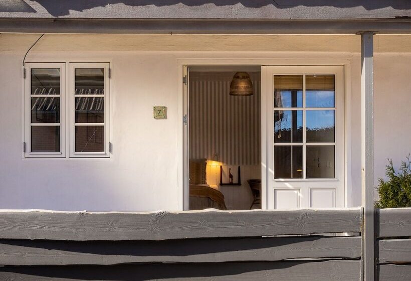 غرفة قياسية, Liseleje Bade