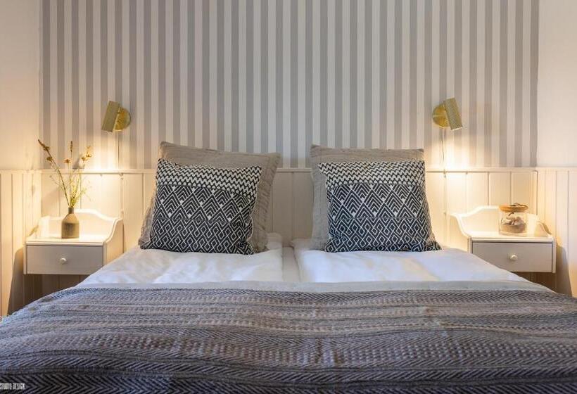 غرفة أساسية, Liseleje Bade