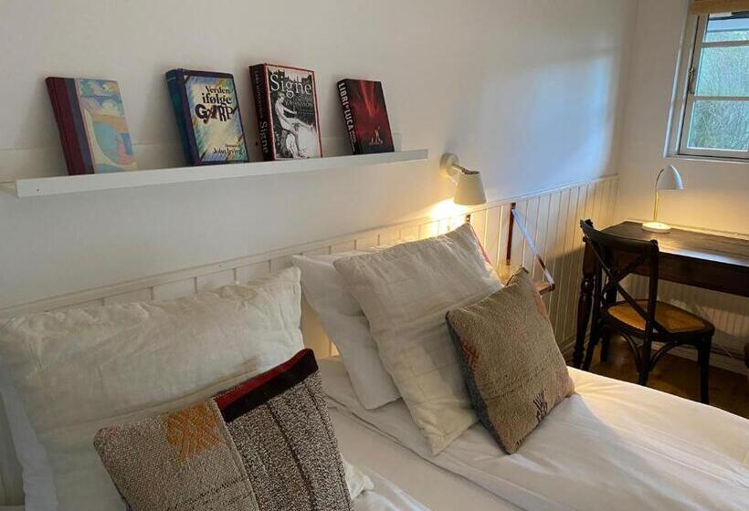 غرفة عائلية مطلّة علي الحديقة, Liseleje Bade