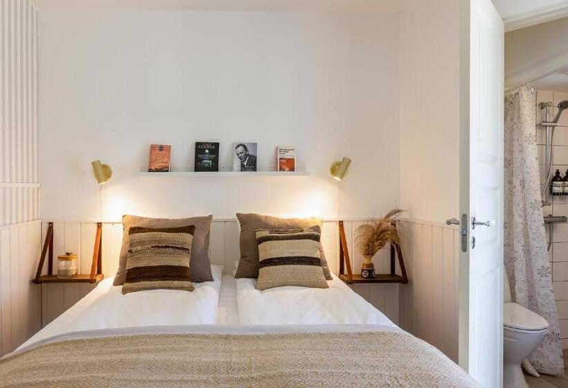 غرفة أساسية, Liseleje Bade