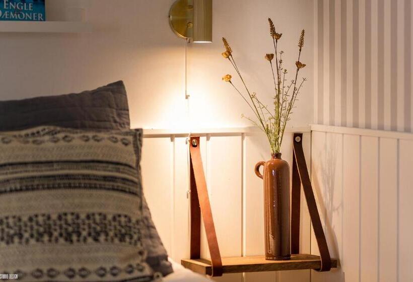 غرفة أساسية, Liseleje Bade