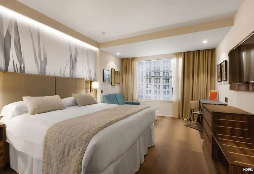 デラックスファミリールーム, Hotel Riu Plaza Chicago