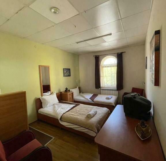 اتاق استاندارد با سرویس بهداشتی مشترک, Rooms Sonata