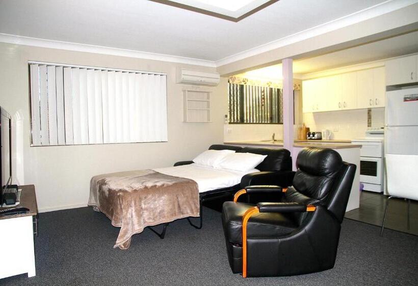 Студия Deluxe, Cleveland Bay Air Motel