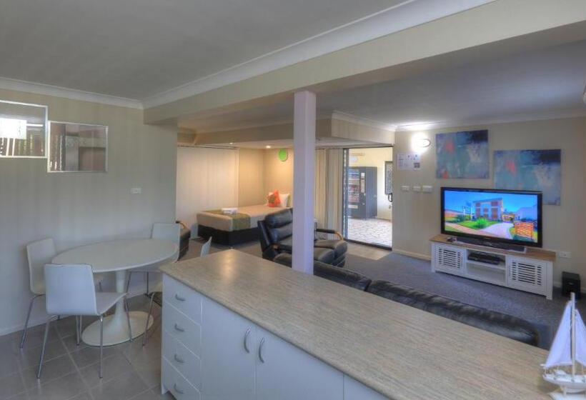 Студия Deluxe, Cleveland Bay Air Motel