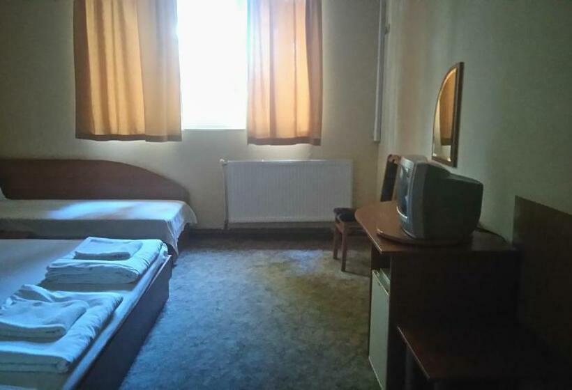 スタンダードトリプルルーム, Family Hotel Familya