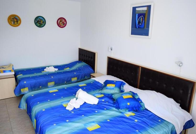 Triple Room Sea View, Family Hotel Magnolia