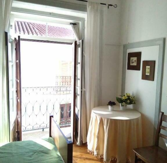 اتاق خانوادگی, Hostel Raymundo