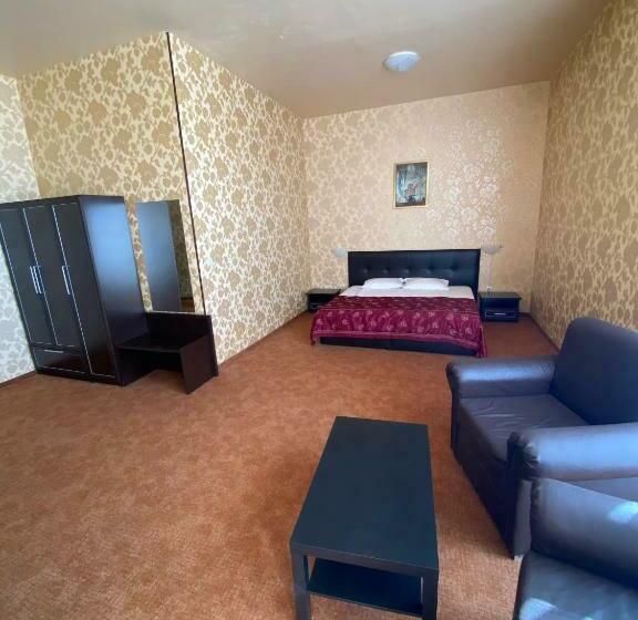 주니어 스위트, Aqualand