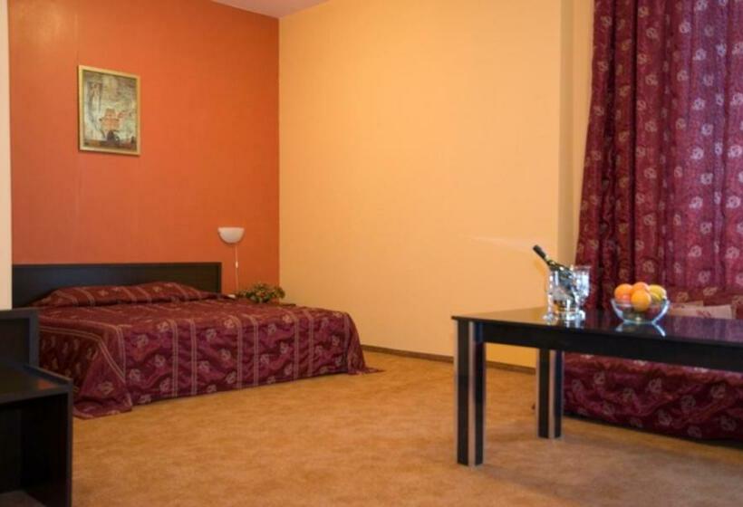 주니어 스위트, Aqualand