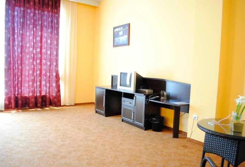 디럭스 주니어 스위트, Aqualand