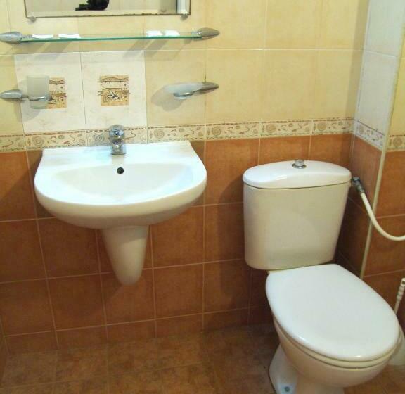 חדר סטנדרט, Central Family