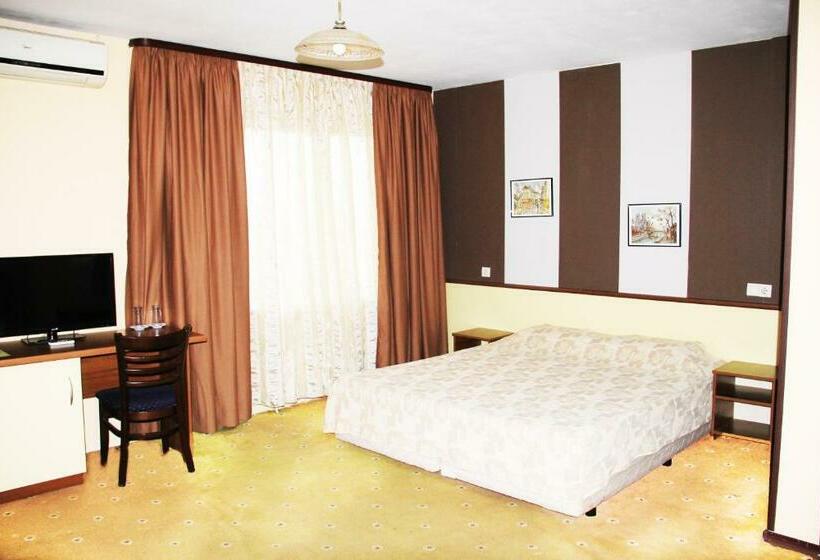 주니어 스위트, Diavolo