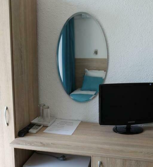 غرفة قياسية ذات إطلالة, Hijata