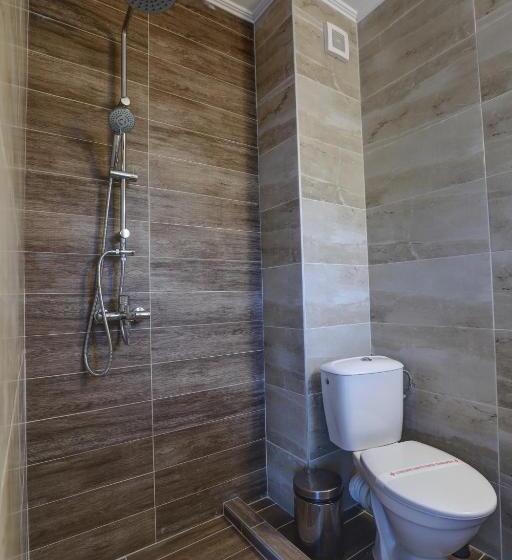 이코노미 룸, Jupiter 1 Family