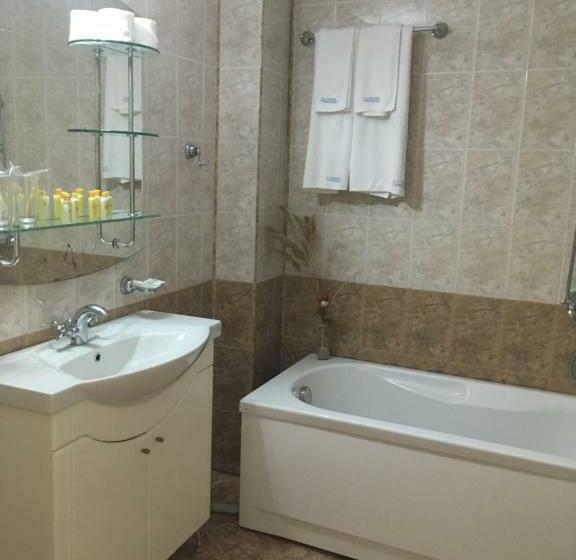 套房侧面可观海景, Kamenec