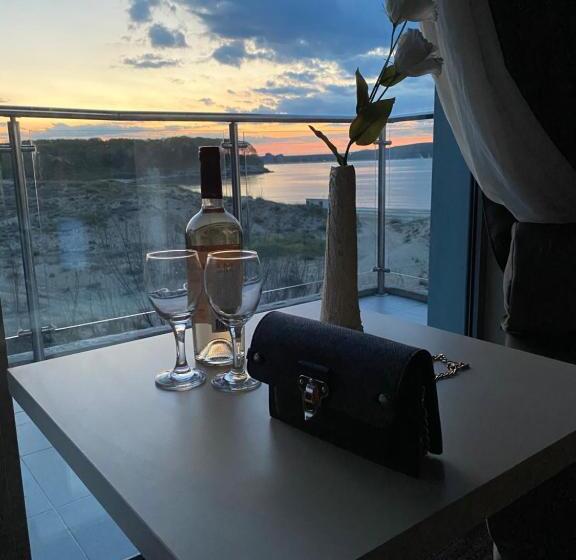 带海景标准单人间, Kamenec