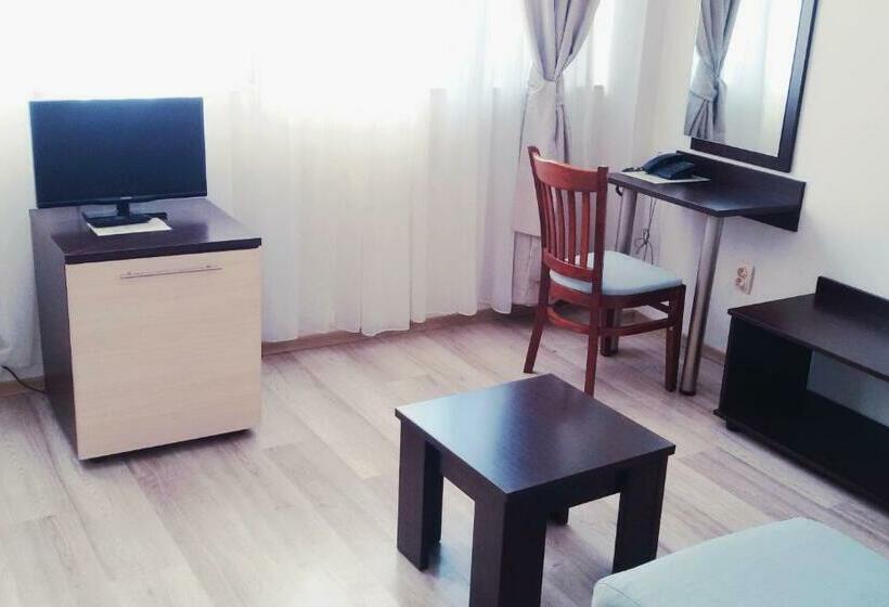 Pokój Standard, Kardjali