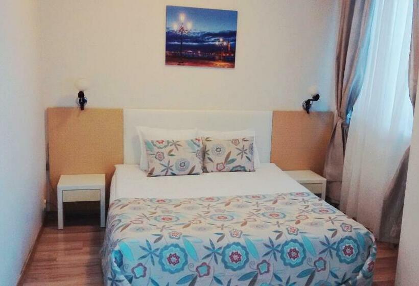 Pokój Standard, Kardjali