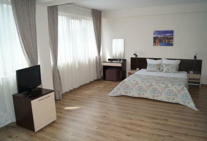 Pokój Deluxe, Kardjali