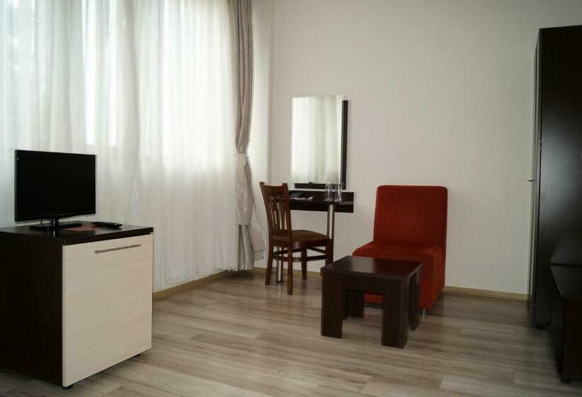 Pokój Standard, Kardjali