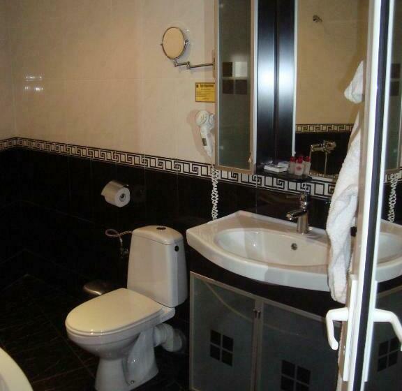 Junior Suite z Hydromasażem, Kardjali