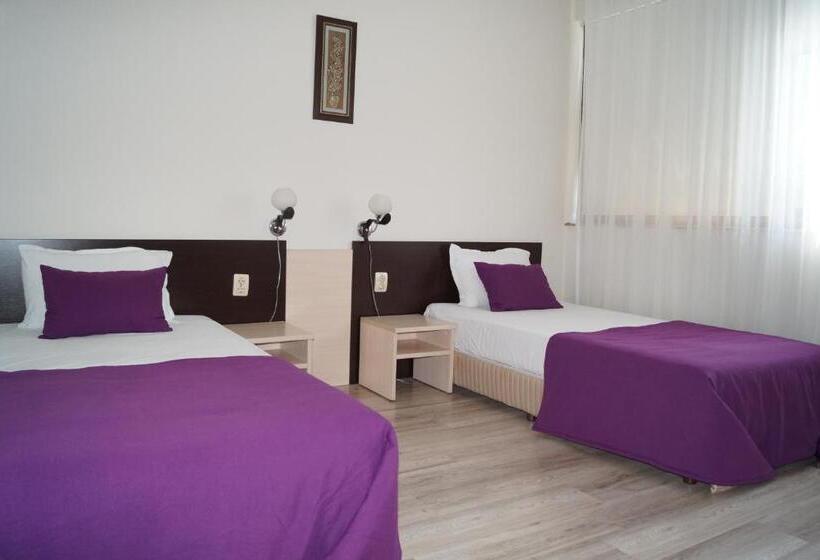 Pokój Standard, Kardjali