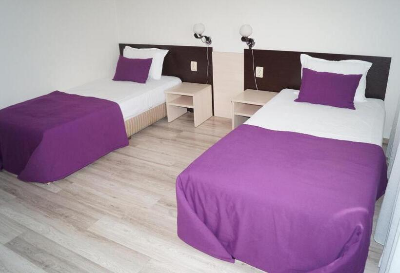 Pokój Standard, Kardjali