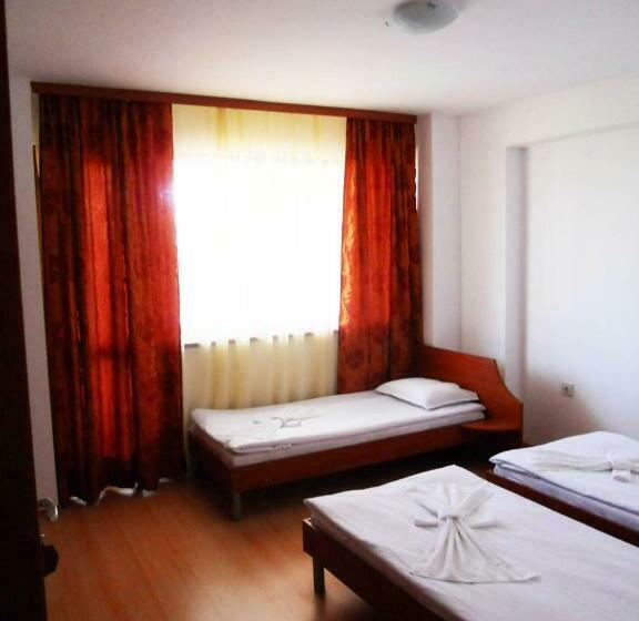 استودیوی استاندارد, Marianas Guesthouse