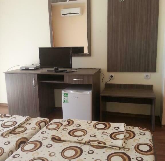 اتاق استاندارد با بالکن, Ray