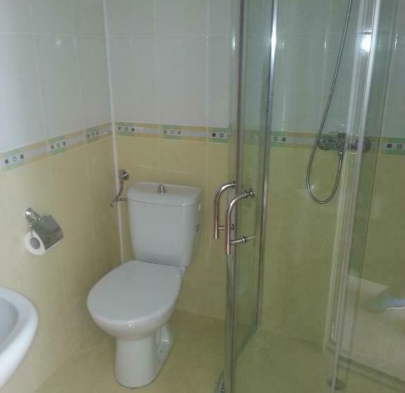 اتاق استاندارد با بالکن, Ray