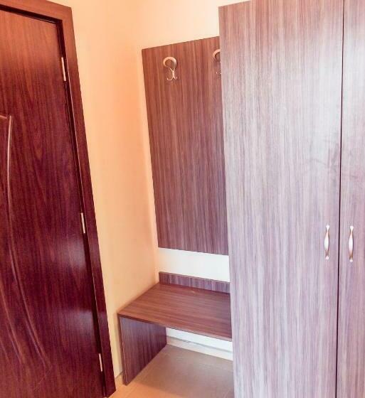 اتاق استاندارد با بالکن, Ray