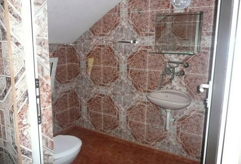 标准间, Shans 2 Hostel