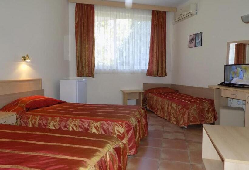 スタンダードトリプルルーム, Sirena