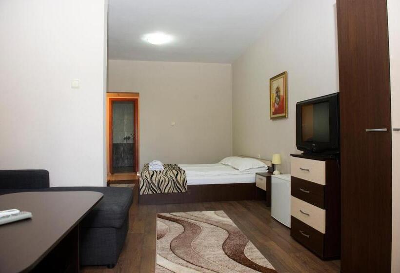 주니어 스위트, St.st. Constantine And Helena