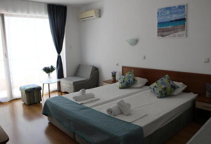 Standard Værelse m. Balkon, Tabanov Beach