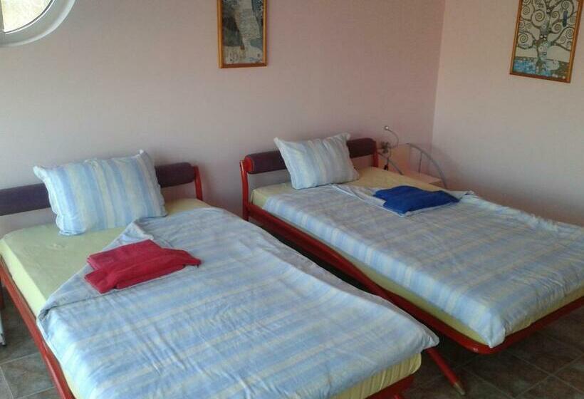 스탠다드 발코니 룸, The Colourful Mansion