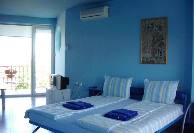 스탠다드 룸 킹사이즈 침대, The Colourful Mansion