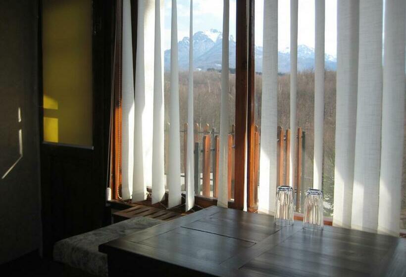 Номер Стандарт Совместная Ванная, Tihiat Kat