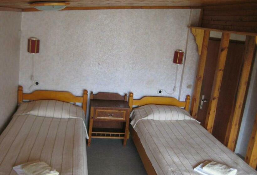 Номер Стандарт Совместная Ванная, Tihiat Kat