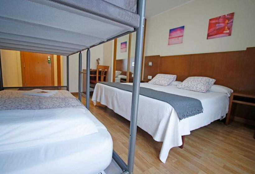 غرفة عائلية, Villa De Colunga