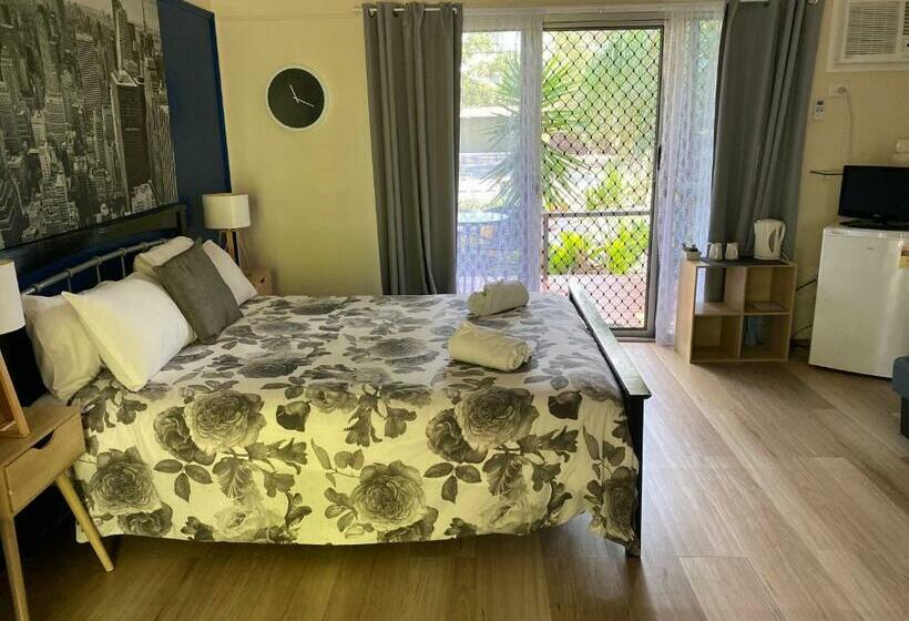 اتاق استاندارد, Colonial Village Resort